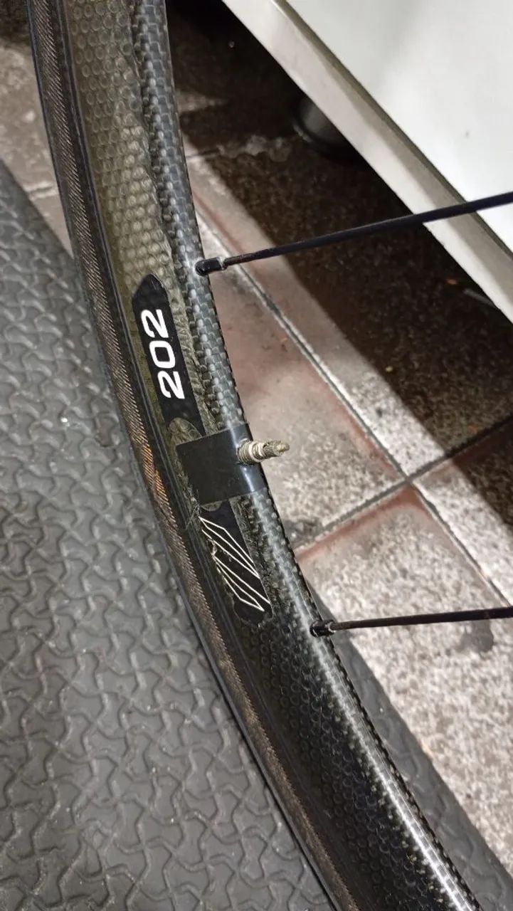 Roda carbono zip tubular - Foto 2