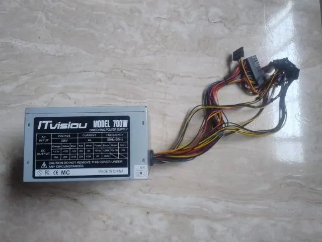 Fonte ATX 700W Itvisiou Model 700 - Foto 2