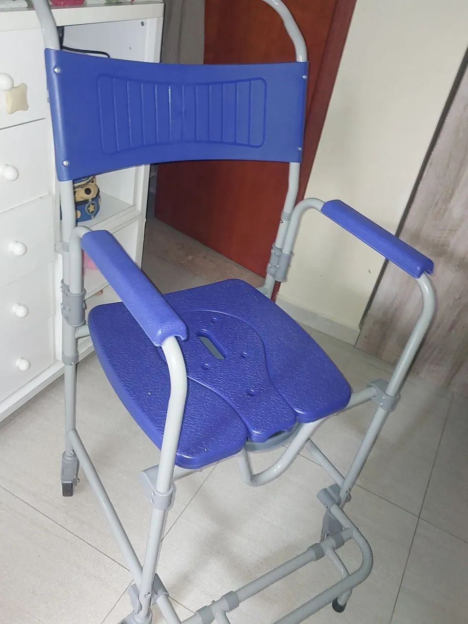 Cadeira de banho nova - Foto 2