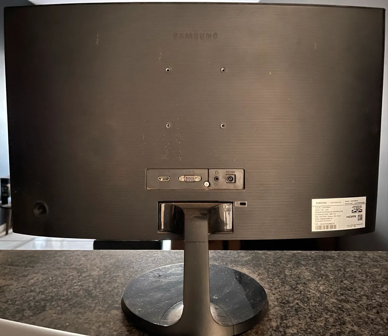 Monitor Samsung 24 Curvo - Full HD Free Sync - Foto 2