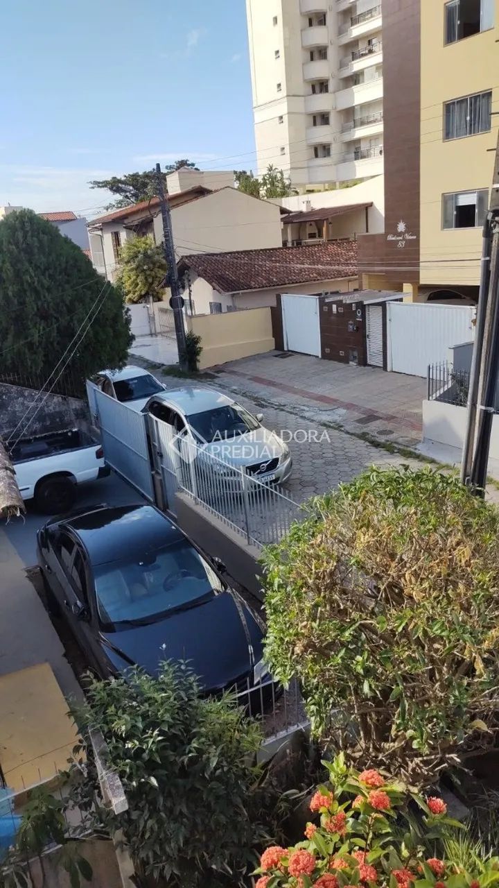 Terreno no bairro Santa Monica.