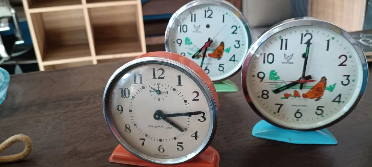 Relógios despertadores antigos 