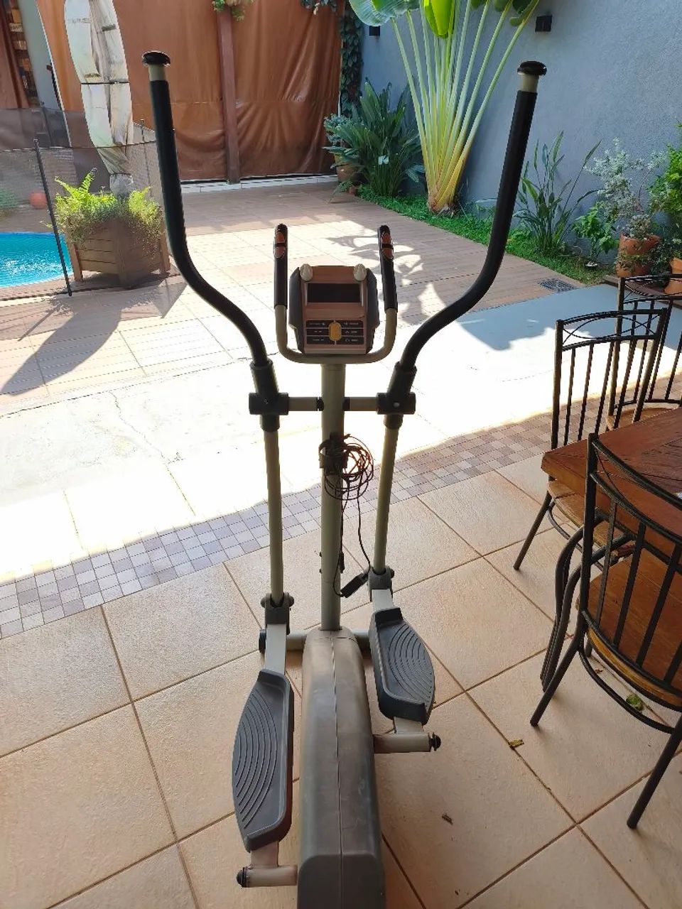 Eliptico Athletic Avanced 460EP - Foto 2