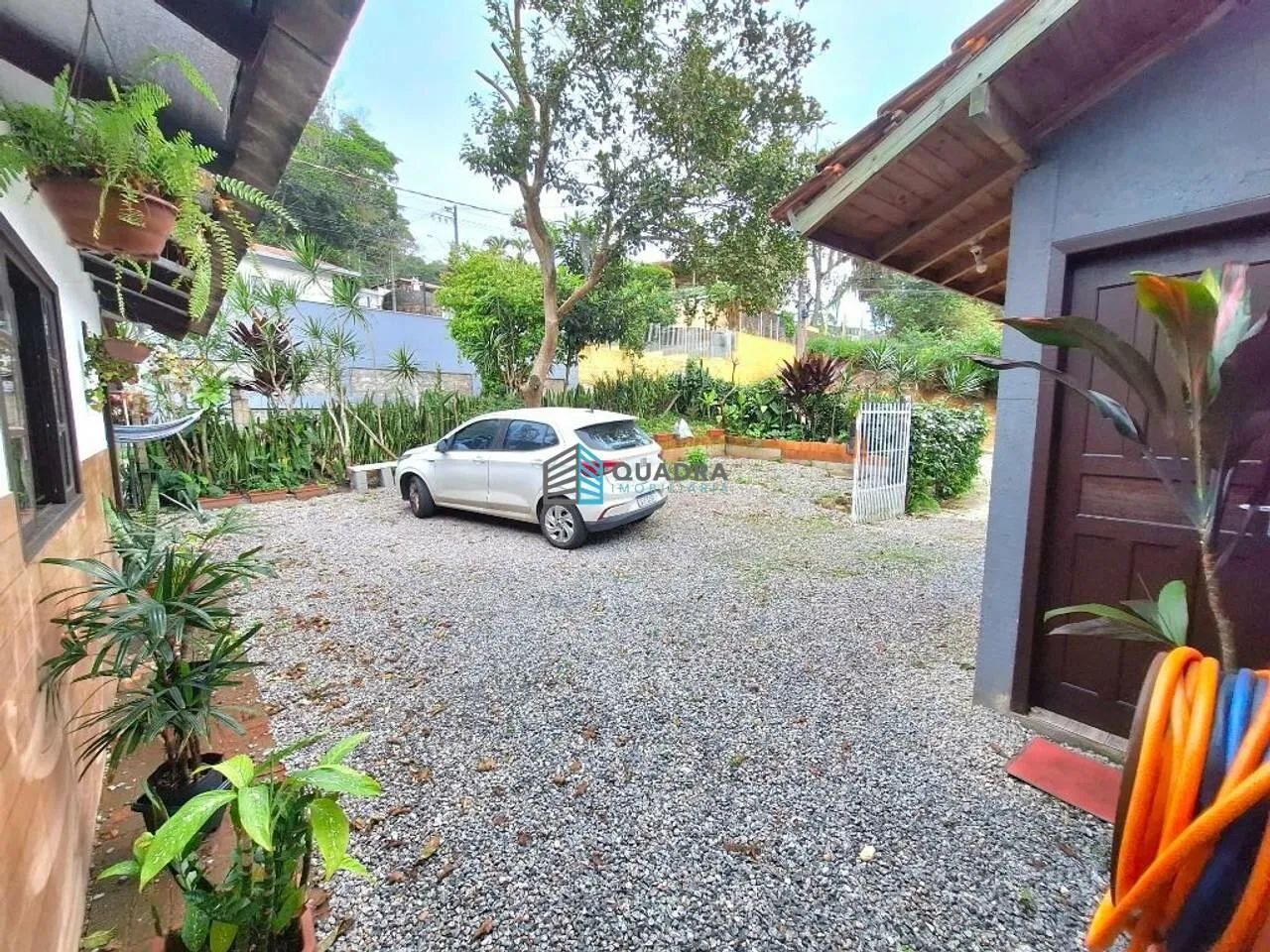Casa 7 Dormitórios à Venda no Córrego Grande, Florianópolis !! - Foto 4