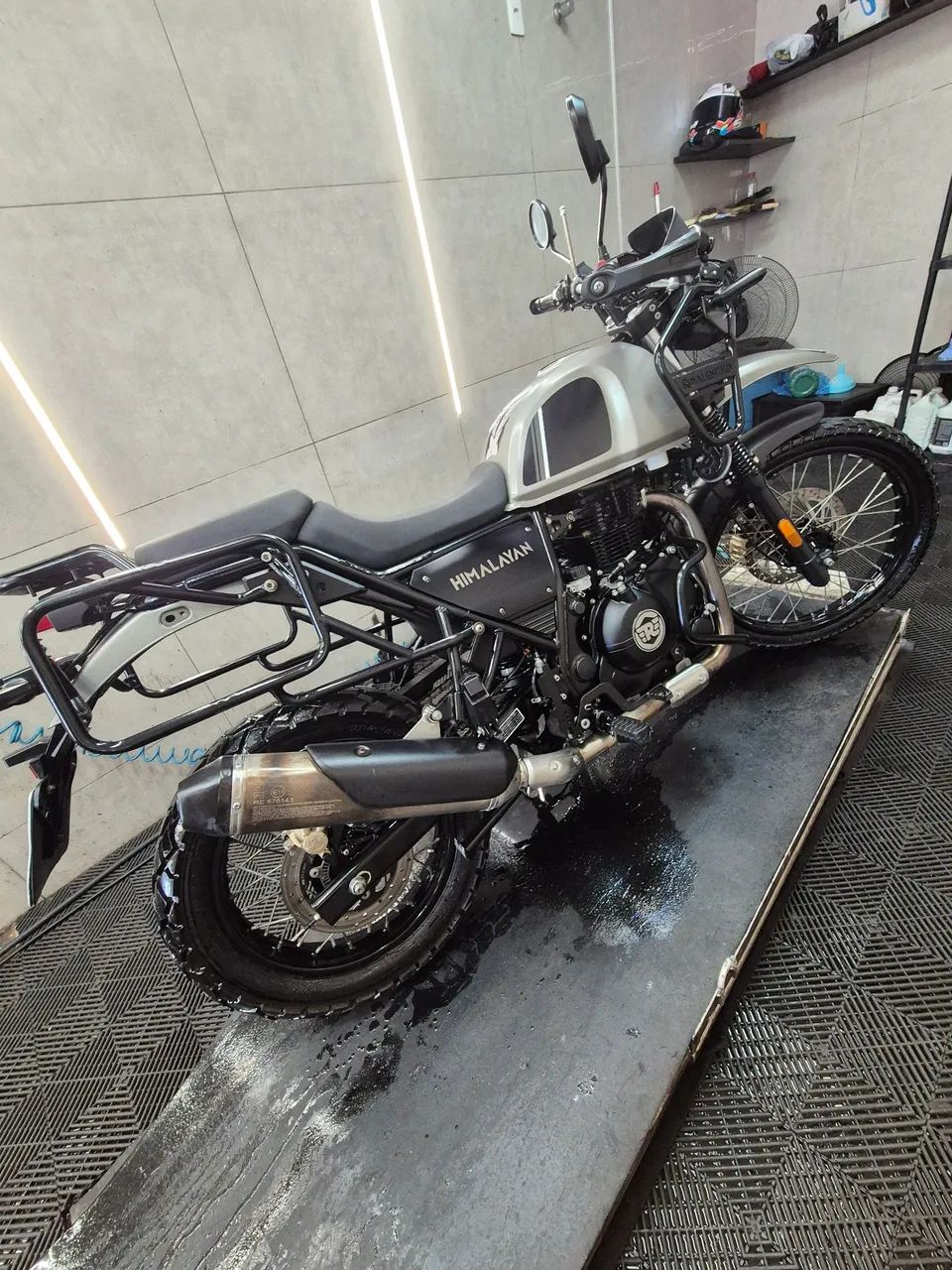 HIMALAYAN 411