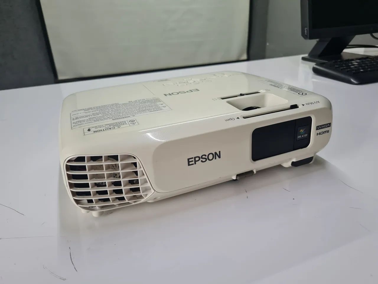 Projetor Epson W18+ - Foto 3