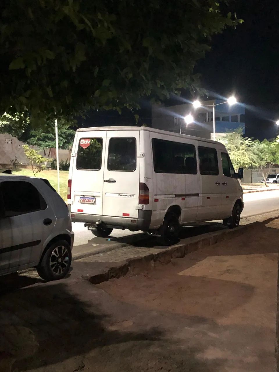 Mercedes-Benz Sprinter 310 Van Luxo/exec. 12/14l Dies. 1999