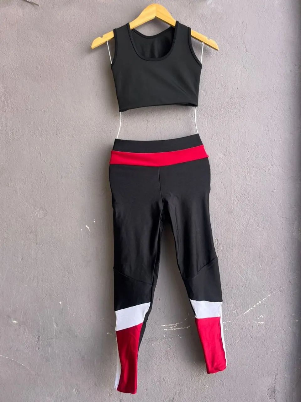 Roupa de academia  - Foto 4