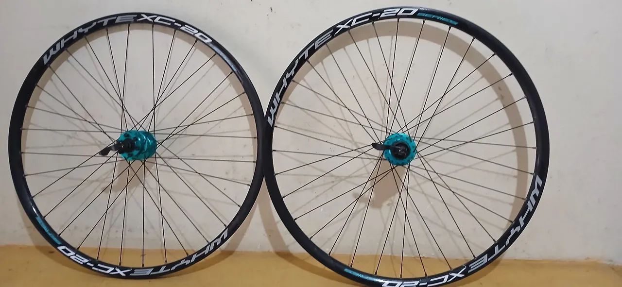 Roda de bicicleta Aro 20 - Foto 2