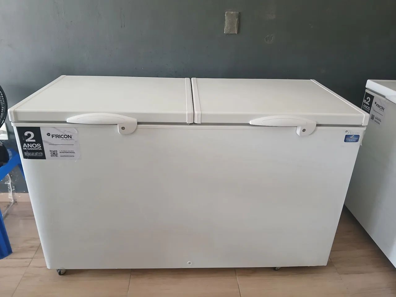 Vendo Freezer 2 Portas tel 83 99352.1337 