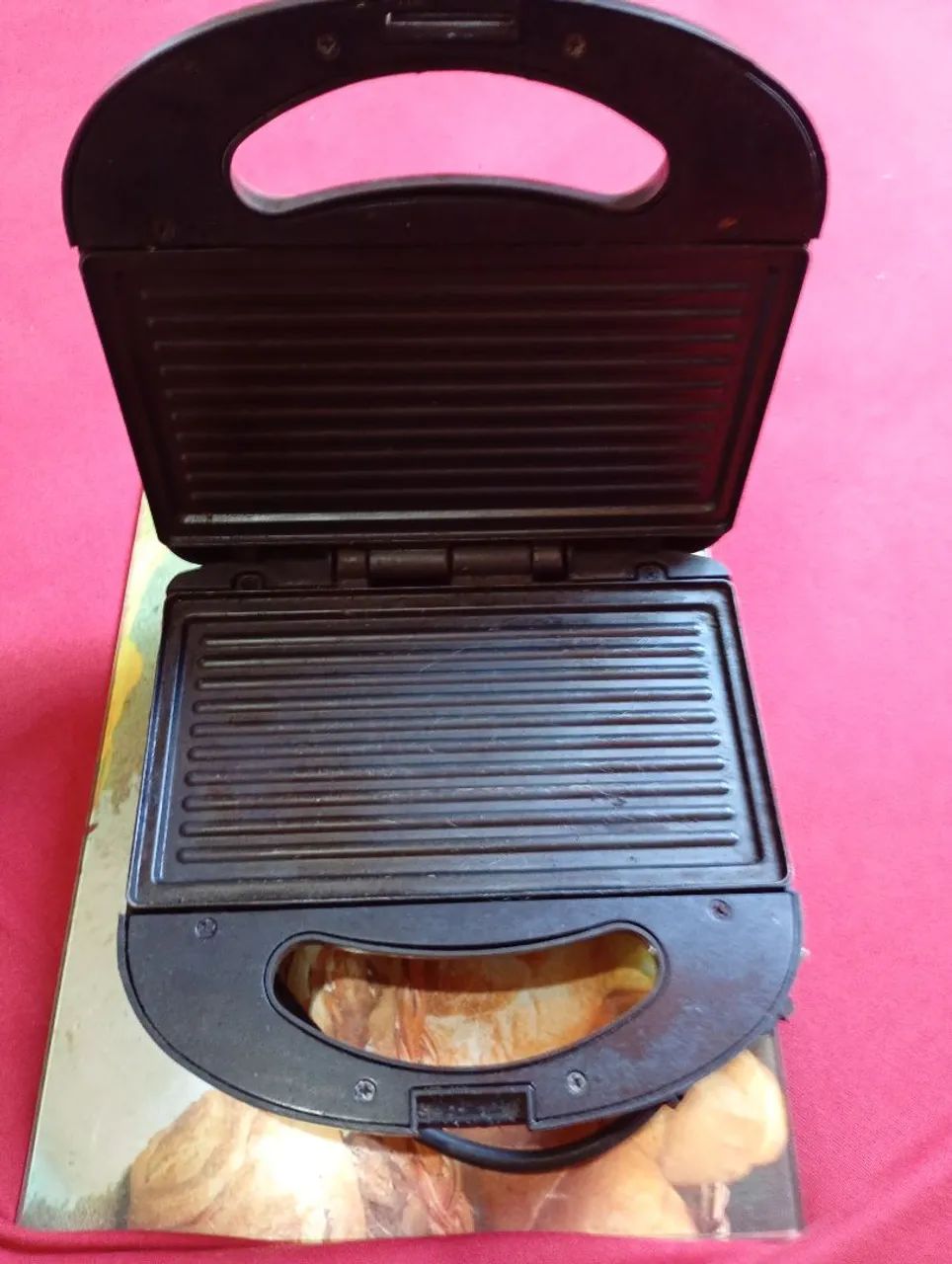 Vendo sanduicheira grill 60$ - Foto 2