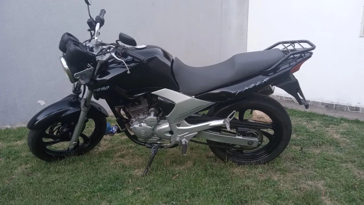 Fazer 250