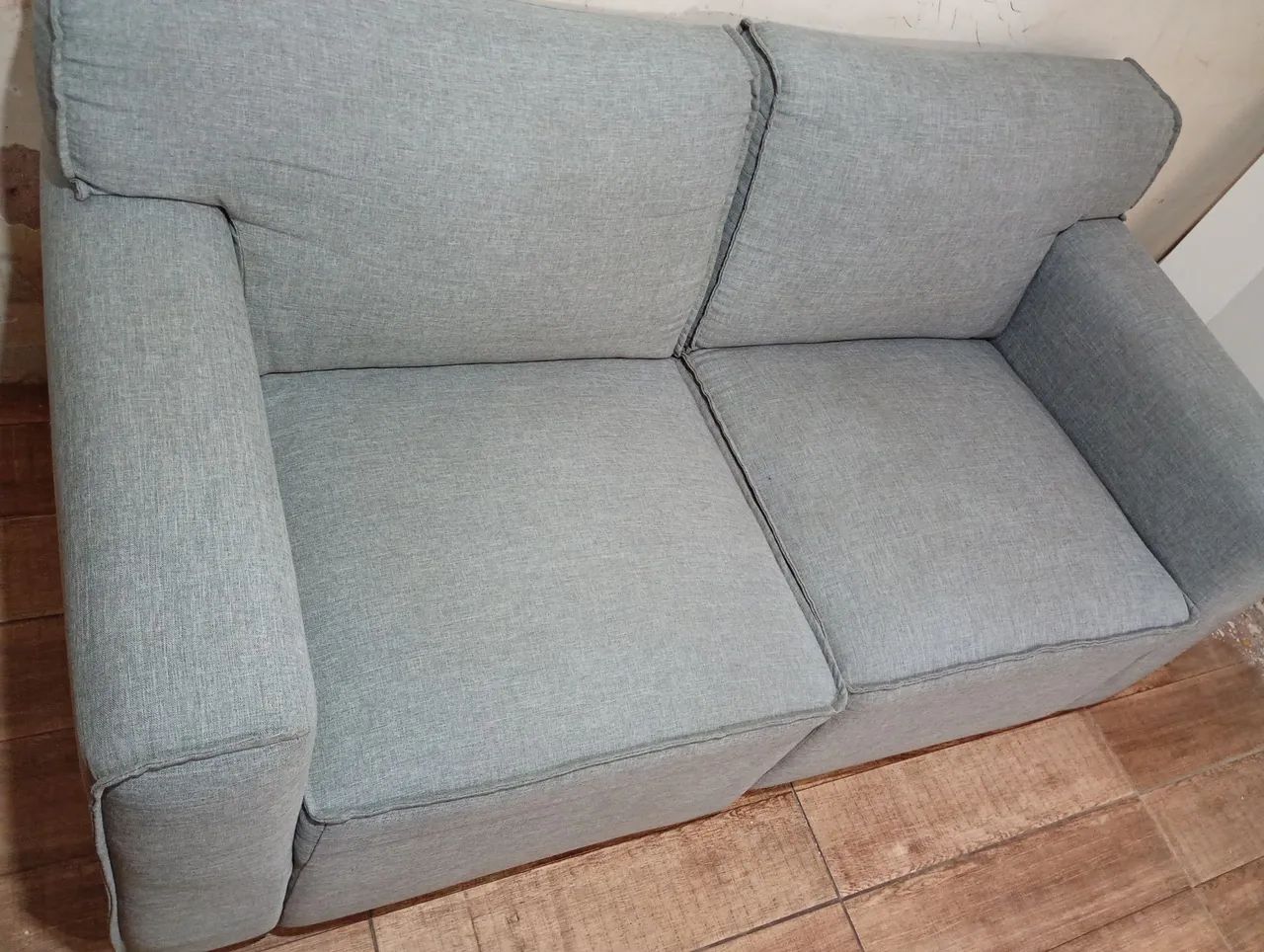 Selling a 2-seater sectional sofa!!!492724254325483525