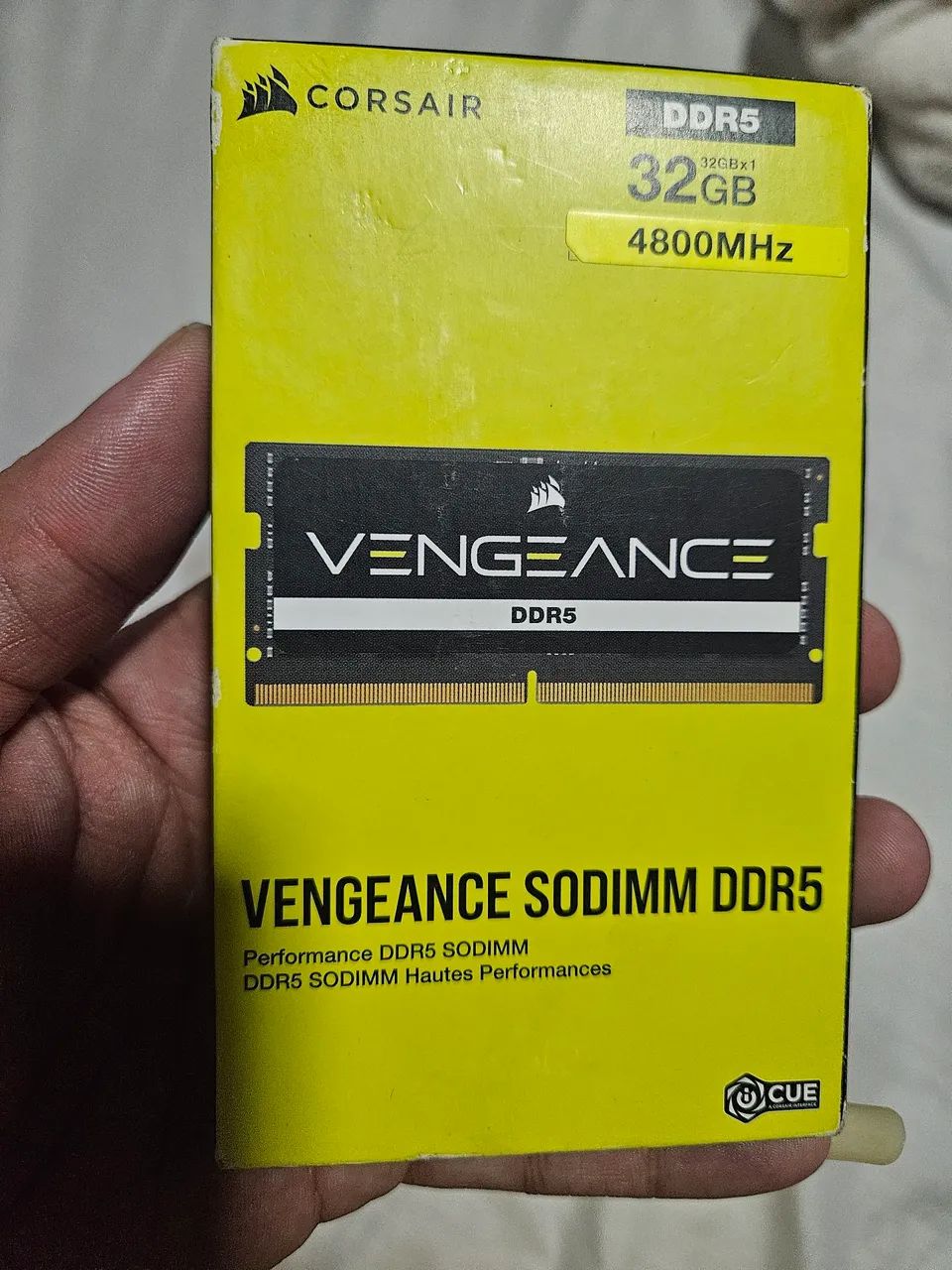 Módulo de RAM  original para notebook, DDR5 4800MHz, da marca Corsair.