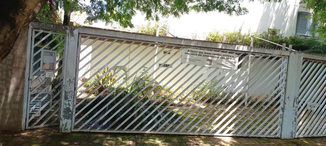 JOGO DE PORTÃO FECHA 13 METROS DE FRENTE //// R$9000.00 - Foto 2