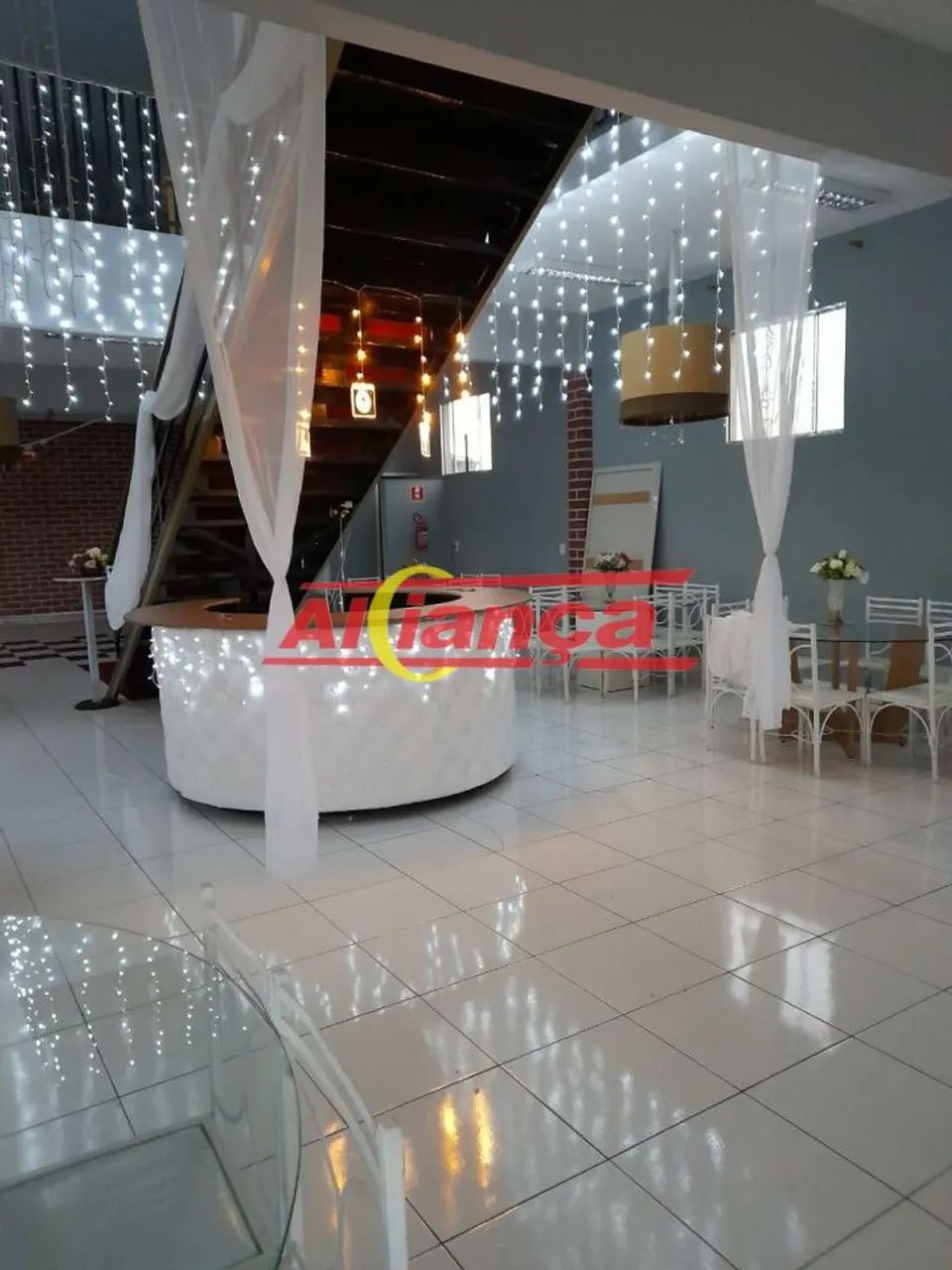 SALA COMERCIAL - COM DOIS ANDARES 300m², PARA LOCAÇÃO JD. CUMBICA - Foto 3