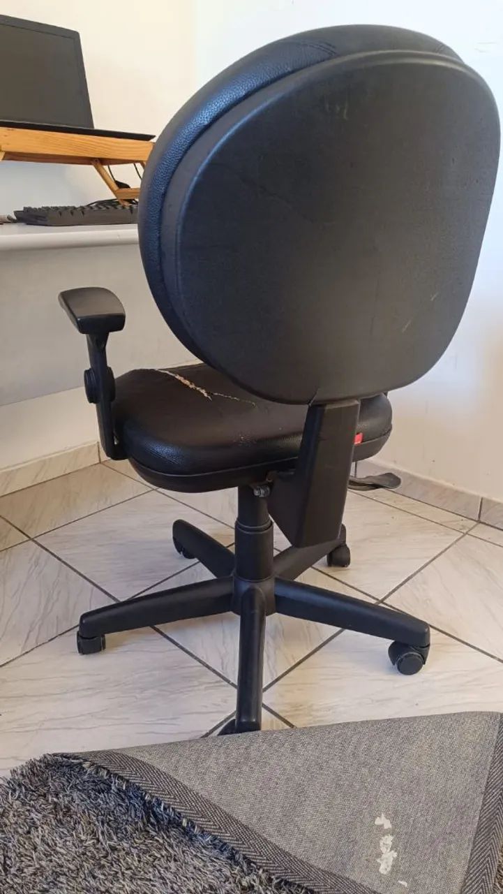 Mesa e cadeira para computador - Foto 4