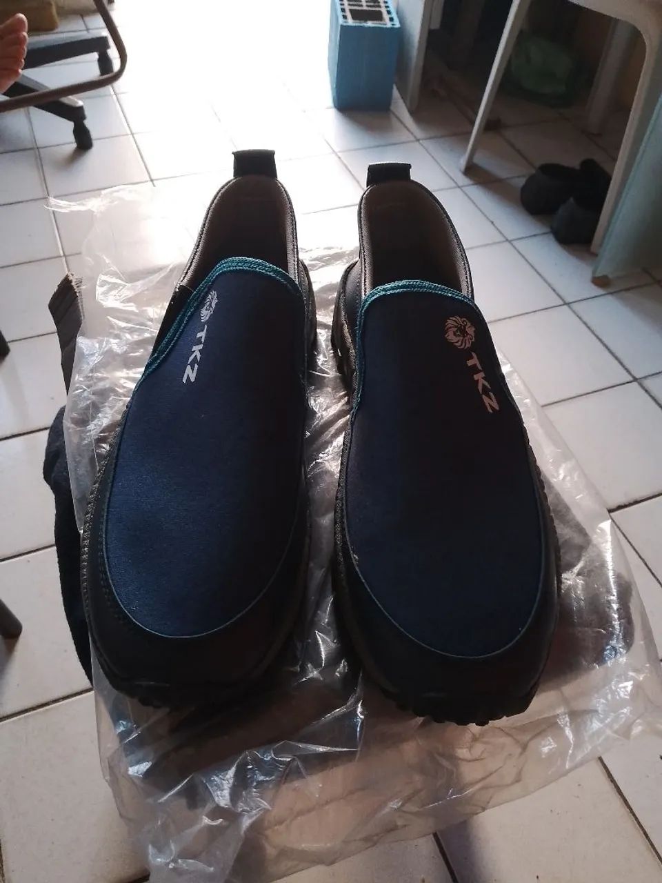 Vendo sapato social e sapatênis  - Foto 2