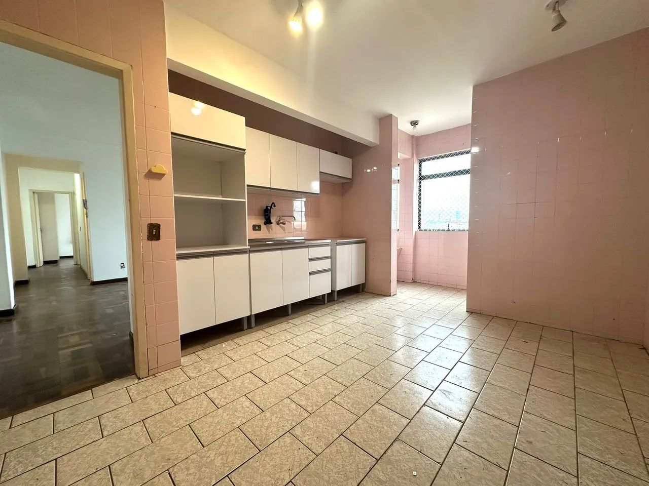 Apartamento de 85m² com 2 quartos no Centro Cívico - Foto 5