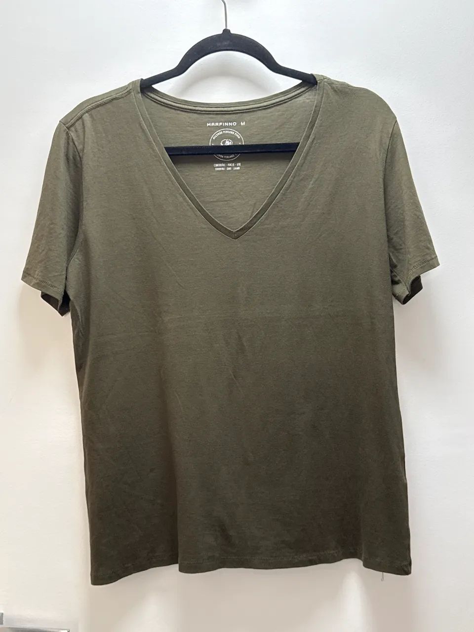 Camiseta malha verde musgo 