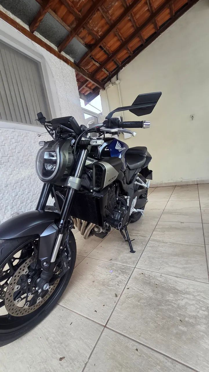 CB650R ECLUTH 2026 - Foto 2