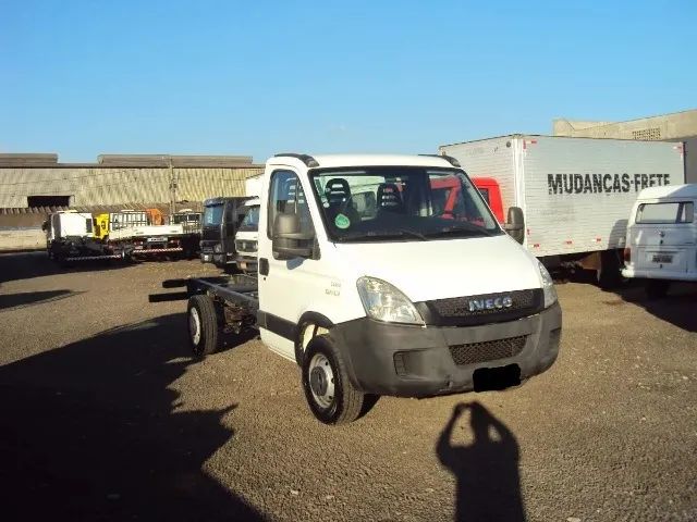 Iveco Daily 35s14 2017 No Chassi - Foto 3