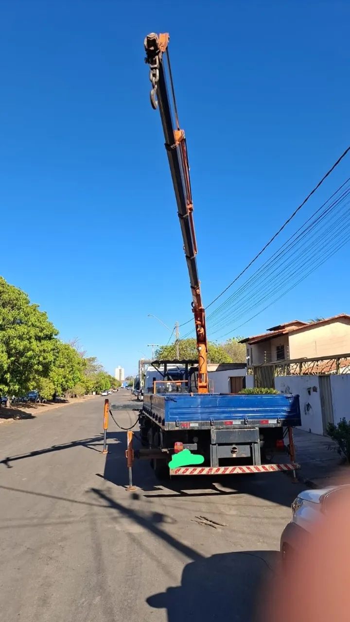 Caminhão com munck - Foto 2