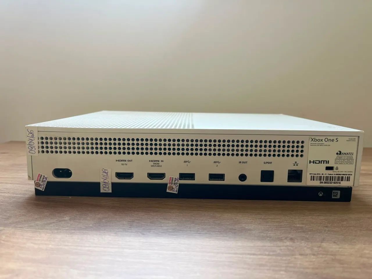 Xbox One S 1TB - Foto 3