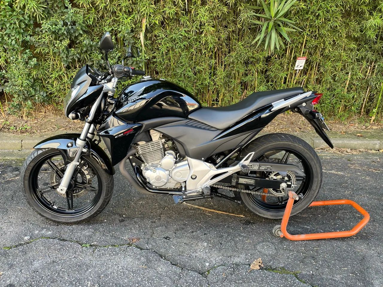 CB 300R Flex 2013 com apenas 4.500km  - Foto 2