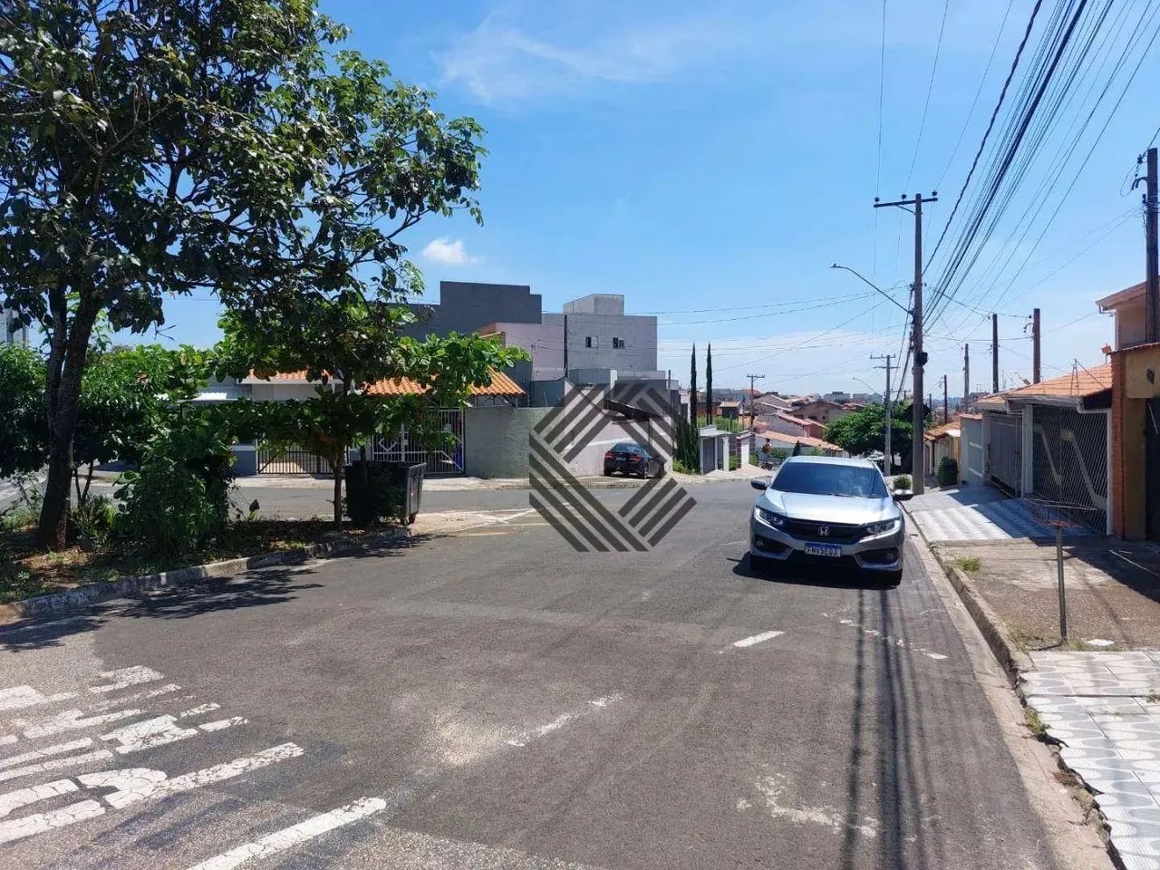 Sobrado com 3 dormitórios suítes à venda, 306,80 m² por R$ 699.000 - Jardim Piazza di Roma