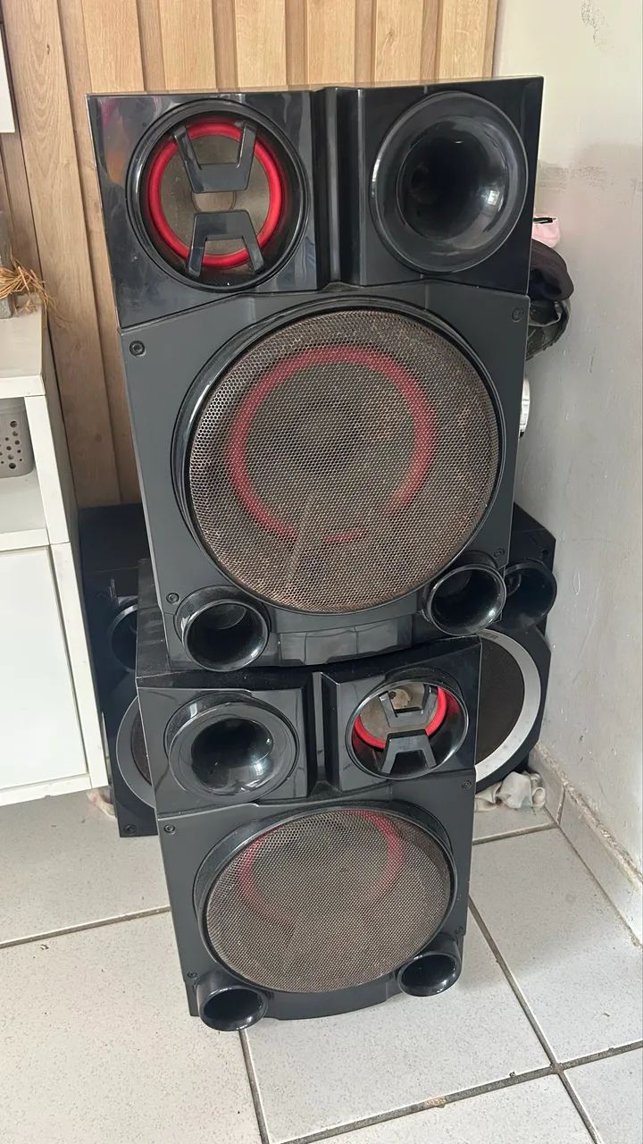 VENDO 2 CAIXA DE SOM LG