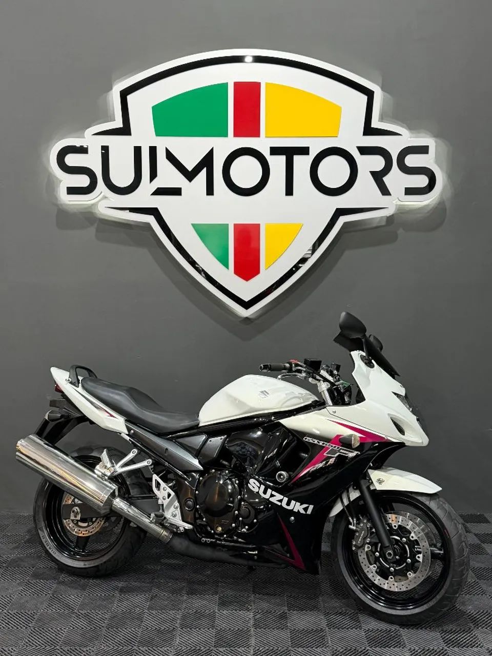 GSX 650f 2013 - 1484782250 | OLX