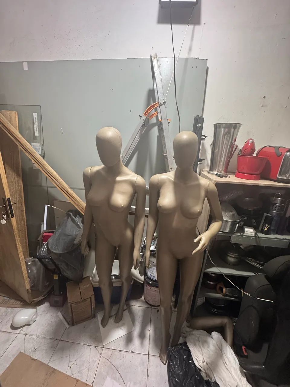 Manequins femininos  - Foto 5