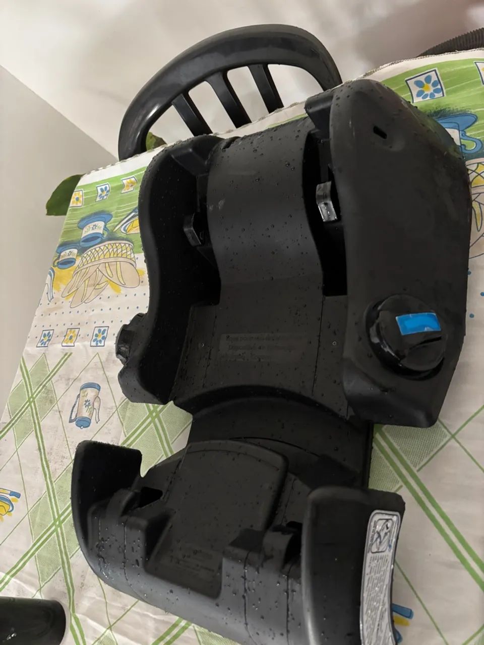 CADEIRA BEBE CONFORTO GRID BLACK COM BASE PARA CARRO - Foto 4