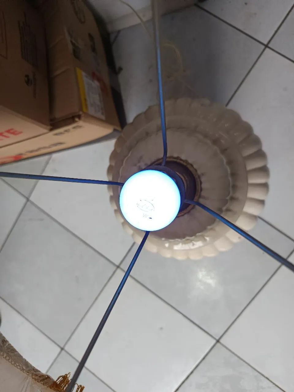 Par de abajures em louça funcionando ( Leia descrição ) - Foto 5