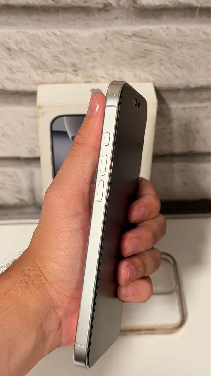 iPhone 16 Pro Max - Foto 5