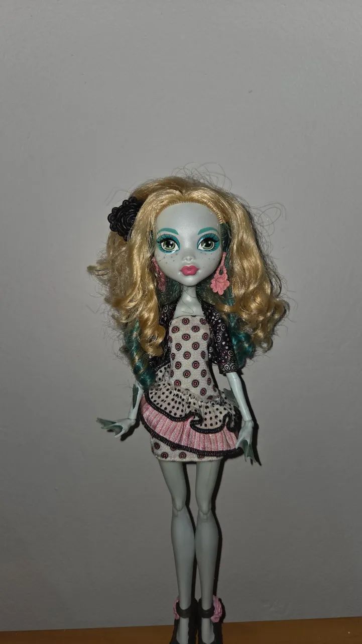 Boneca Monster High Lagoona Blue monster exchange intercâmbio incompleta