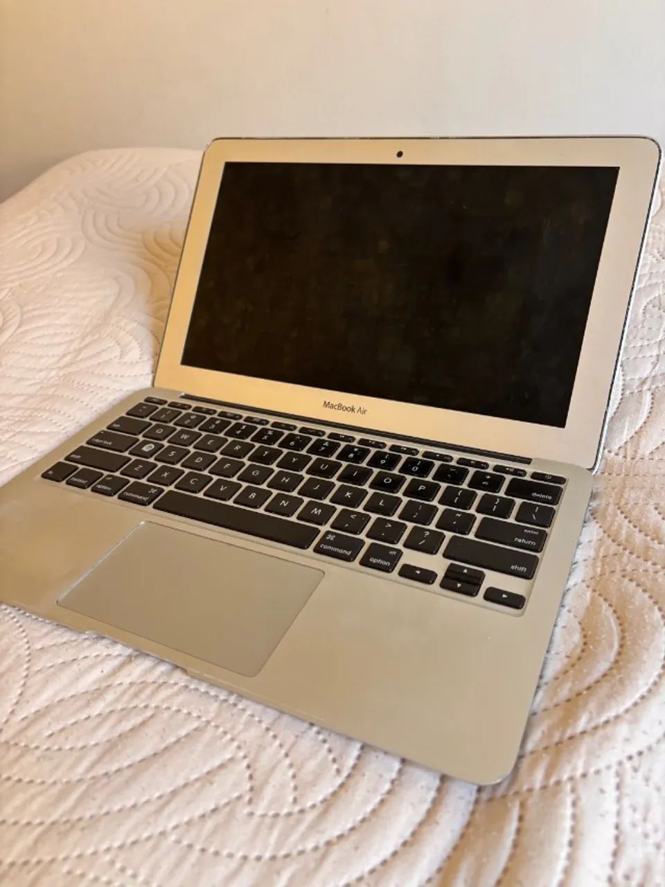 Macbook air 11 2014 4gb RAM 128gb - bom estado