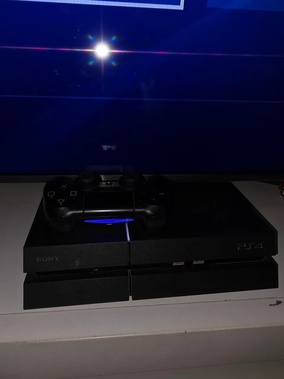 PlayStation 4 500 gb com um controle original  - Foto 2