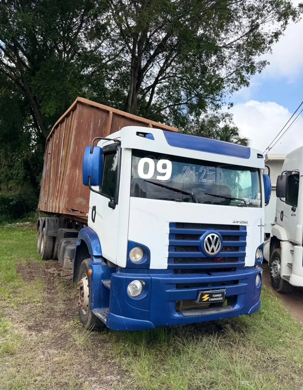 VW 24.250 2009 Roll On Roll Off
