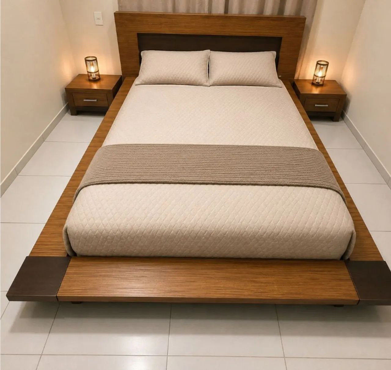 Cama modelo oriental e guarda roupa 