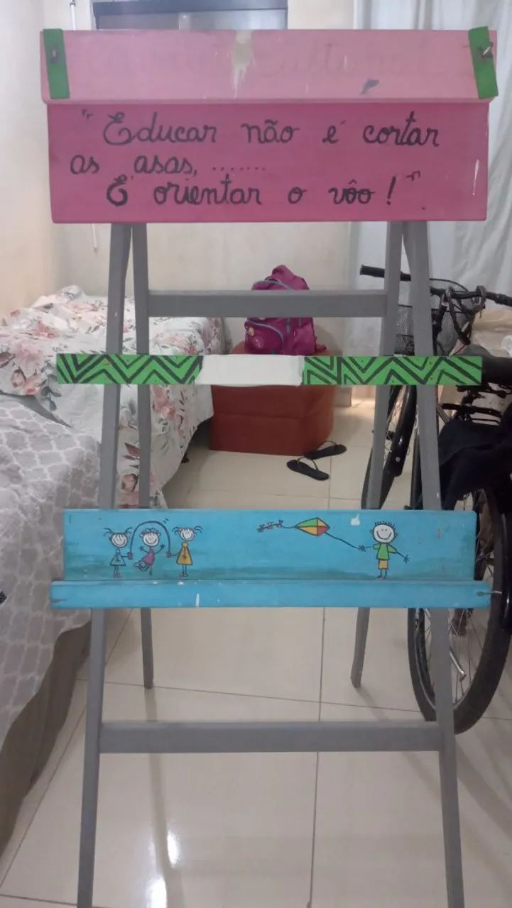 Cavalete escolar 