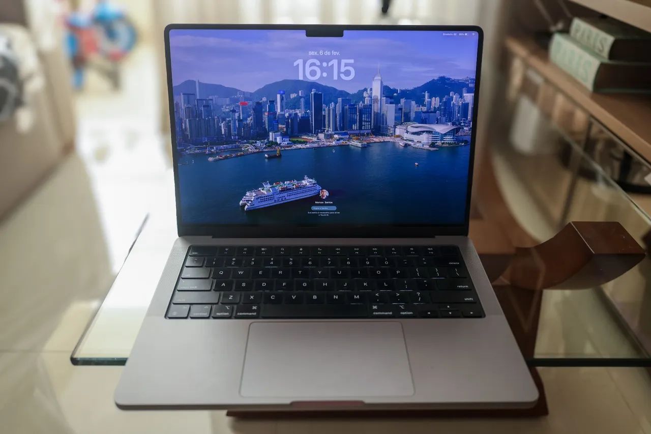 Macbook M3 PRO 14 pol, 8GB, Ssd de 2TB, Cinza espacial - Notebooks