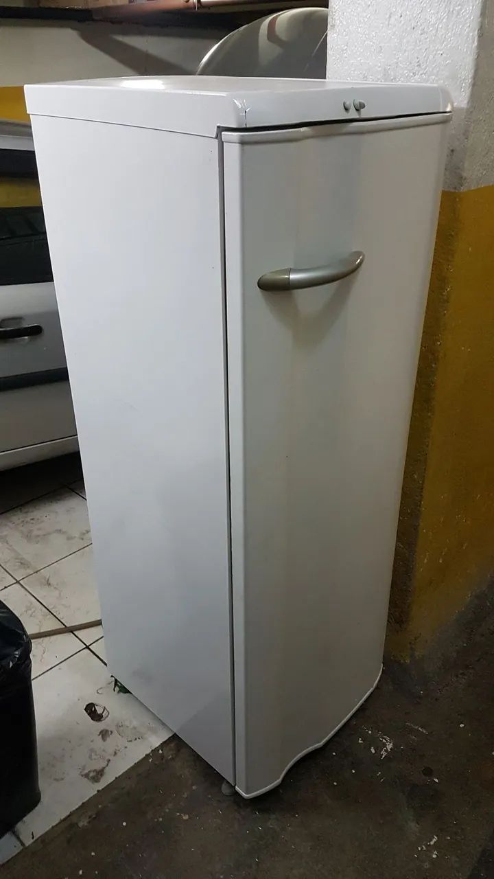 Geladrira Eletrolux 280 l