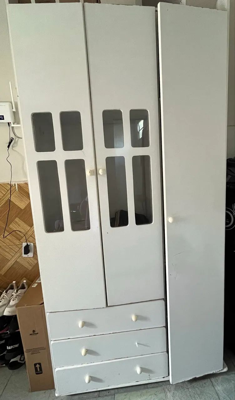 Guarda roupa solteiro 