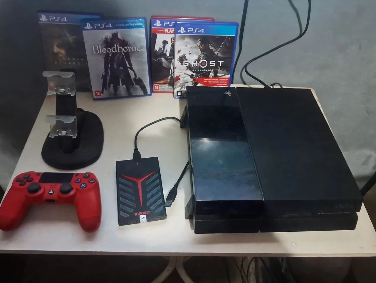 Ps4 fat 1TB - Troco por psvita ou Nintendo switch v1 ou v2