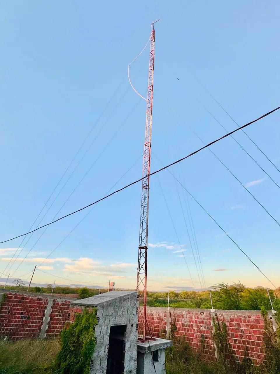 Torre de transmissão 27 metros