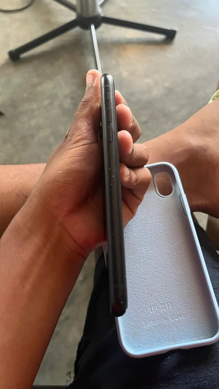 iPhone XR aceito troca - Foto 3
