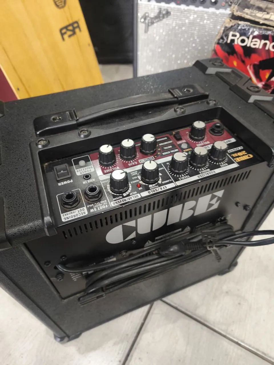 Roland Cube 20XL NOVO! ACEITO TROCAS - Equipamentos e Acessórios