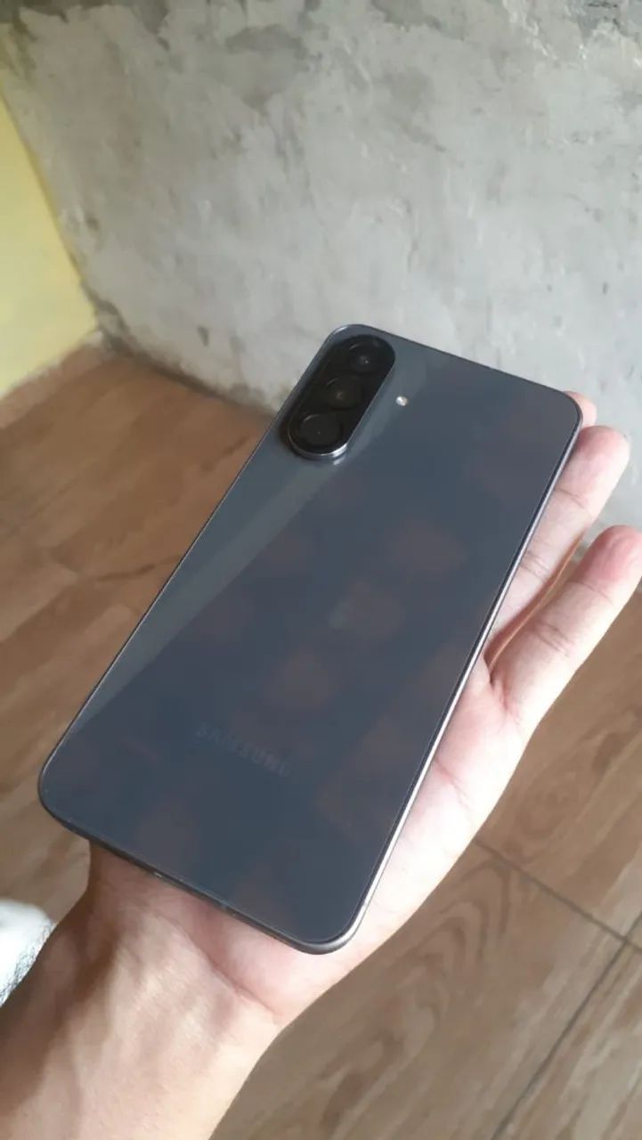 Vendo celular Samsung a56 R$1450 - Foto 2